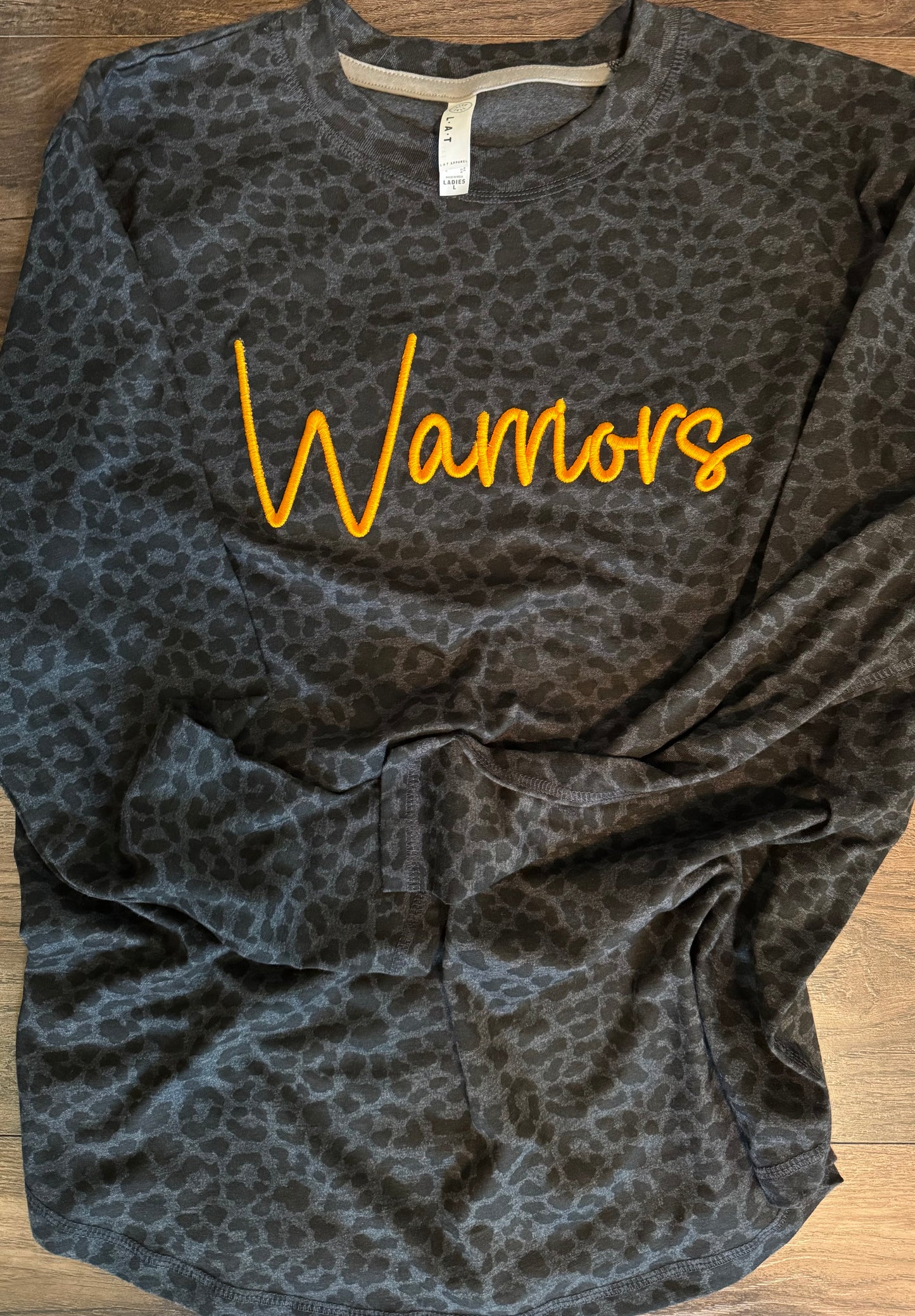 Warriors Script Puff on leopard shirt