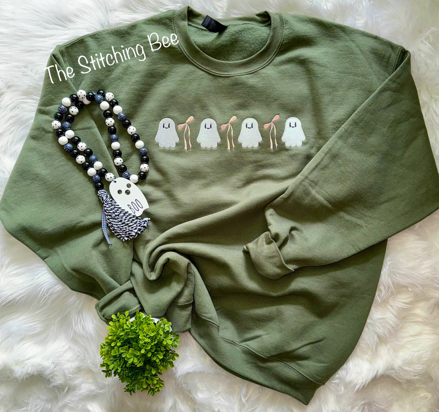 Boo-tifully Cozy Ghost Sweatshirt 👻🎀